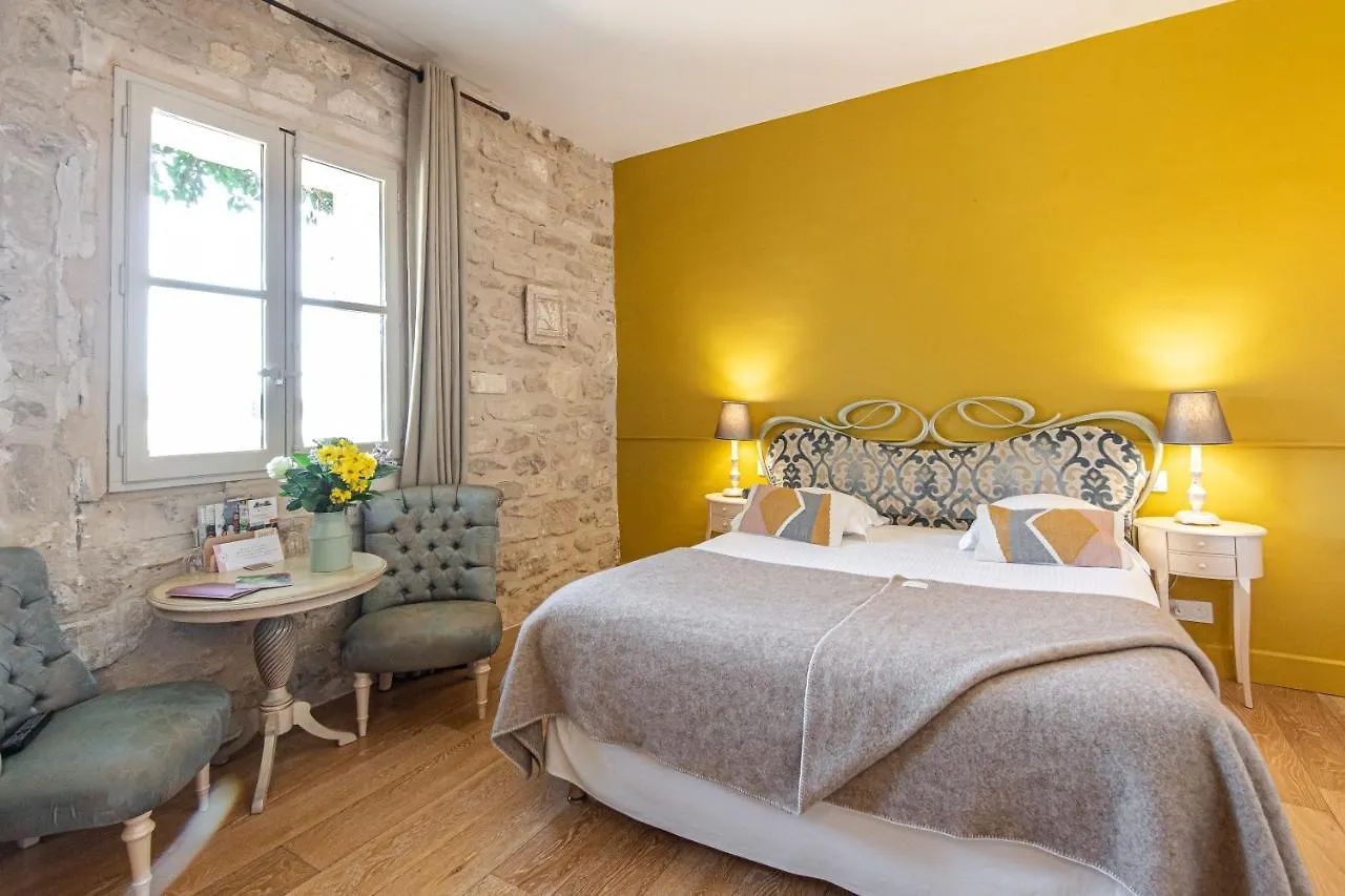 Hotel Mas Valentine Saint-Rémy-de-Provence 4*,